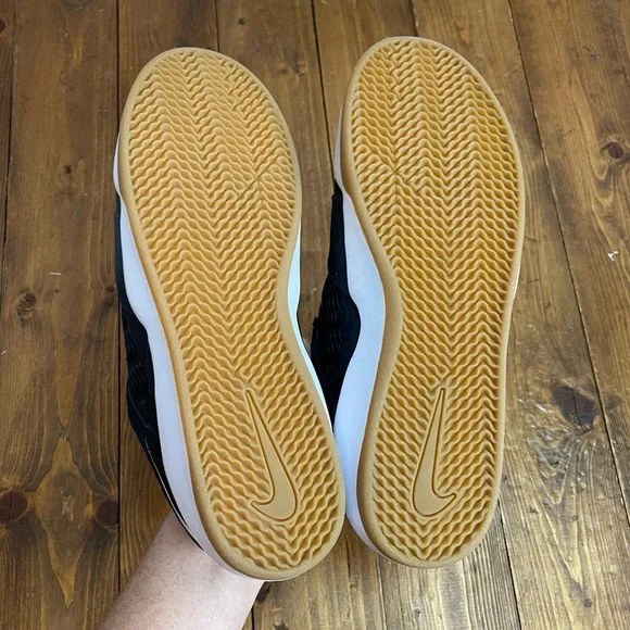 Nike SB Ishod Wair "Black/White" sneakers size 8 - Picture 7 of 9